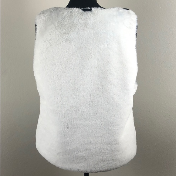 Derek Lam 10 Crosby faux fur vest white size small - Picture 4 of 7